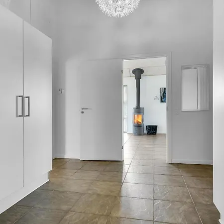 Four-bedroom In Sydals 度假居 Nedre Lysabild