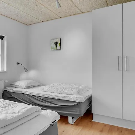 Four-bedroom In Sydals * Skovbyballe