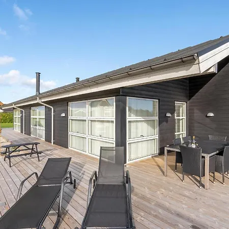 Four-bedroom In Sydals Tatil Evi *